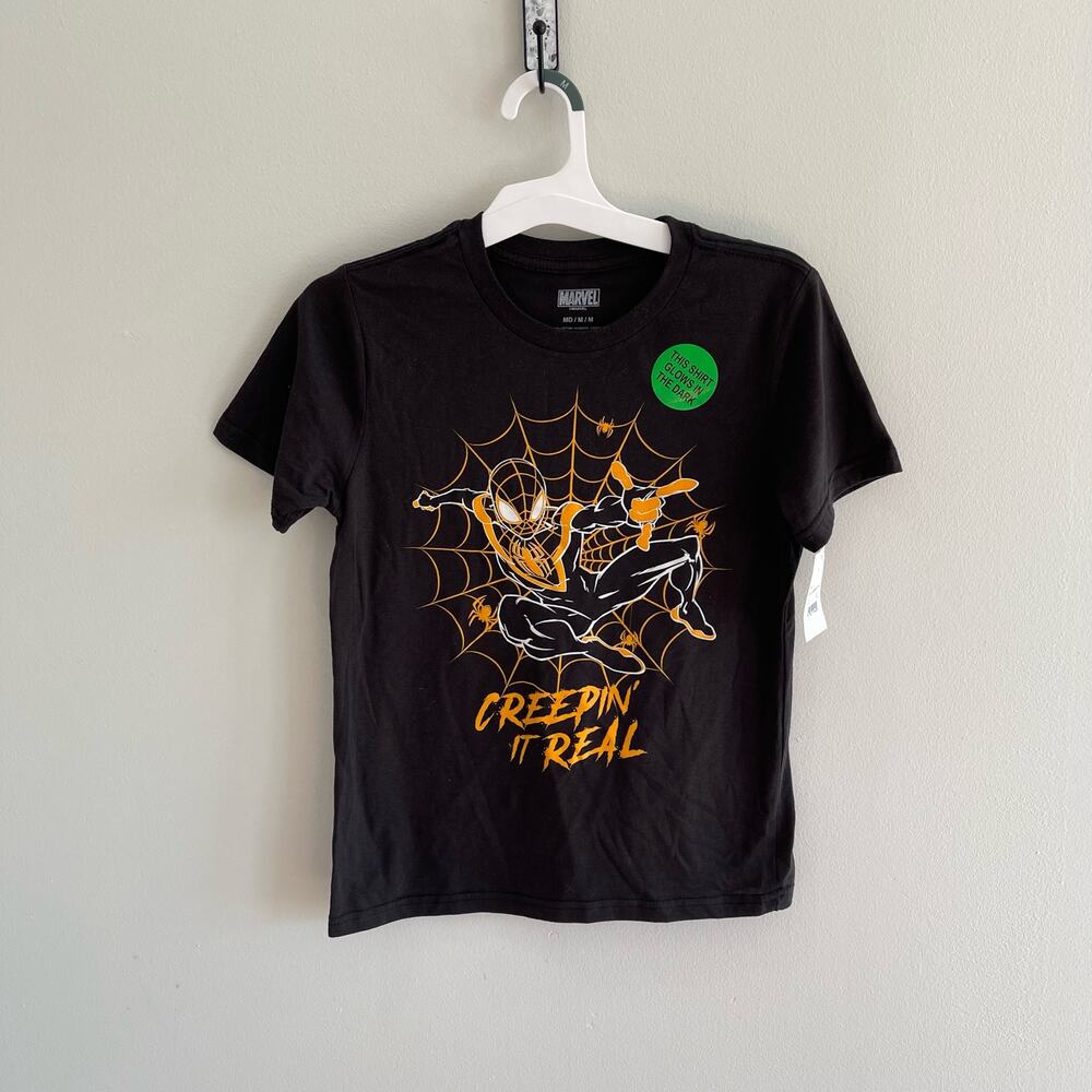 NWT BOYS MEDIUM MARVEL TSHIRT